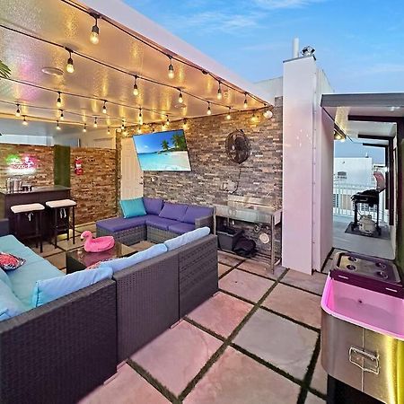 Vacay Spot Experience Luna Sky! 65" Tv Bar, Bbq, Shower Massage Jets, Music, Go To Fl Keys โฮมสเตด ภายนอก รูปภาพ