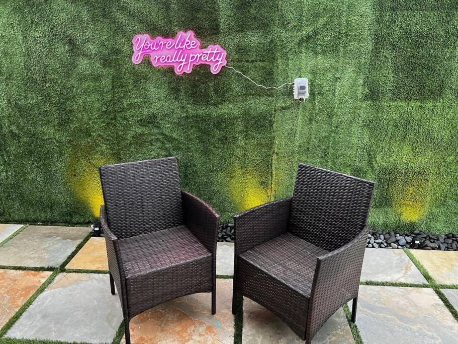 Vacay Spot Experience Luna Sky! 65" Tv Bar, Bbq, Shower Massage Jets, Music, Go To Fl Keys โฮมสเตด ภายนอก รูปภาพ
