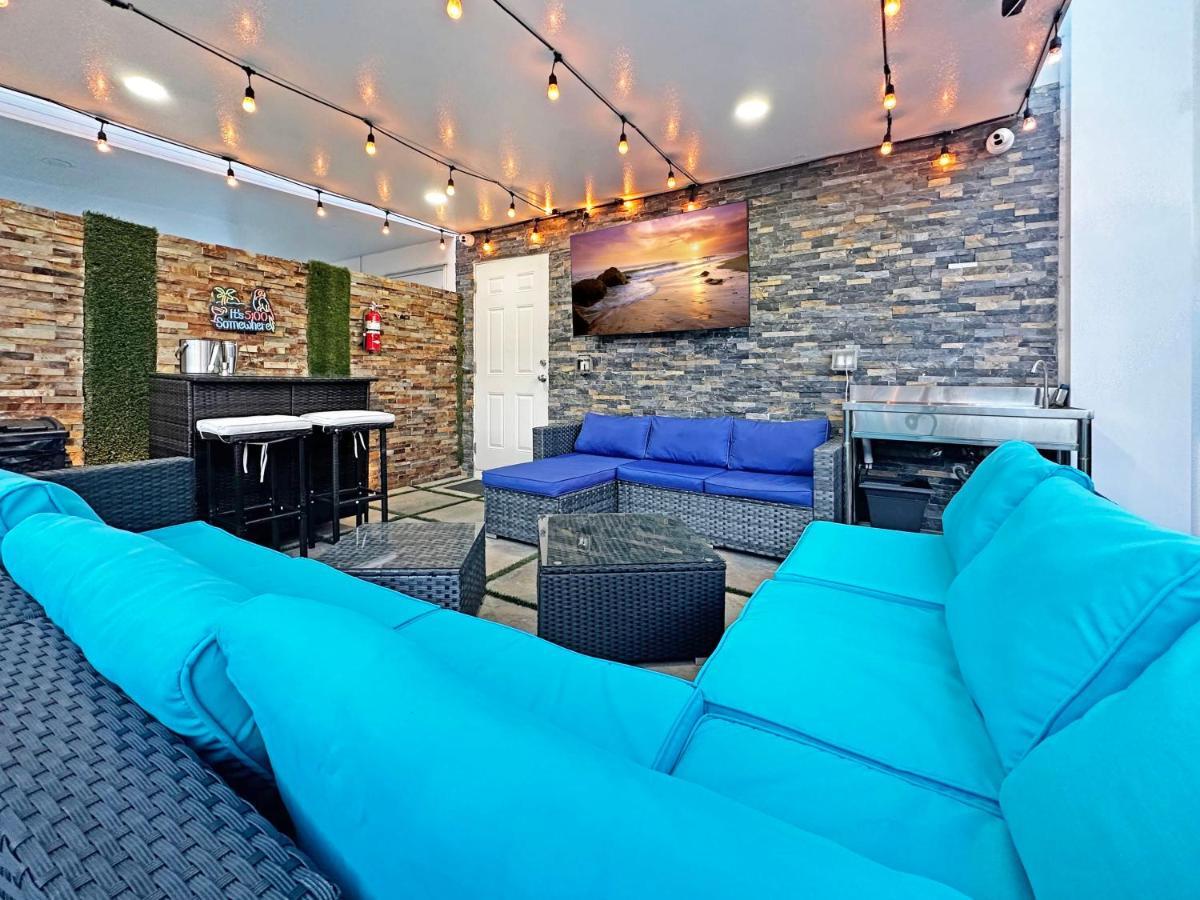 Vacay Spot Experience Luna Sky! 65" Tv Bar, Bbq, Shower Massage Jets, Music, Go To Fl Keys โฮมสเตด ภายนอก รูปภาพ