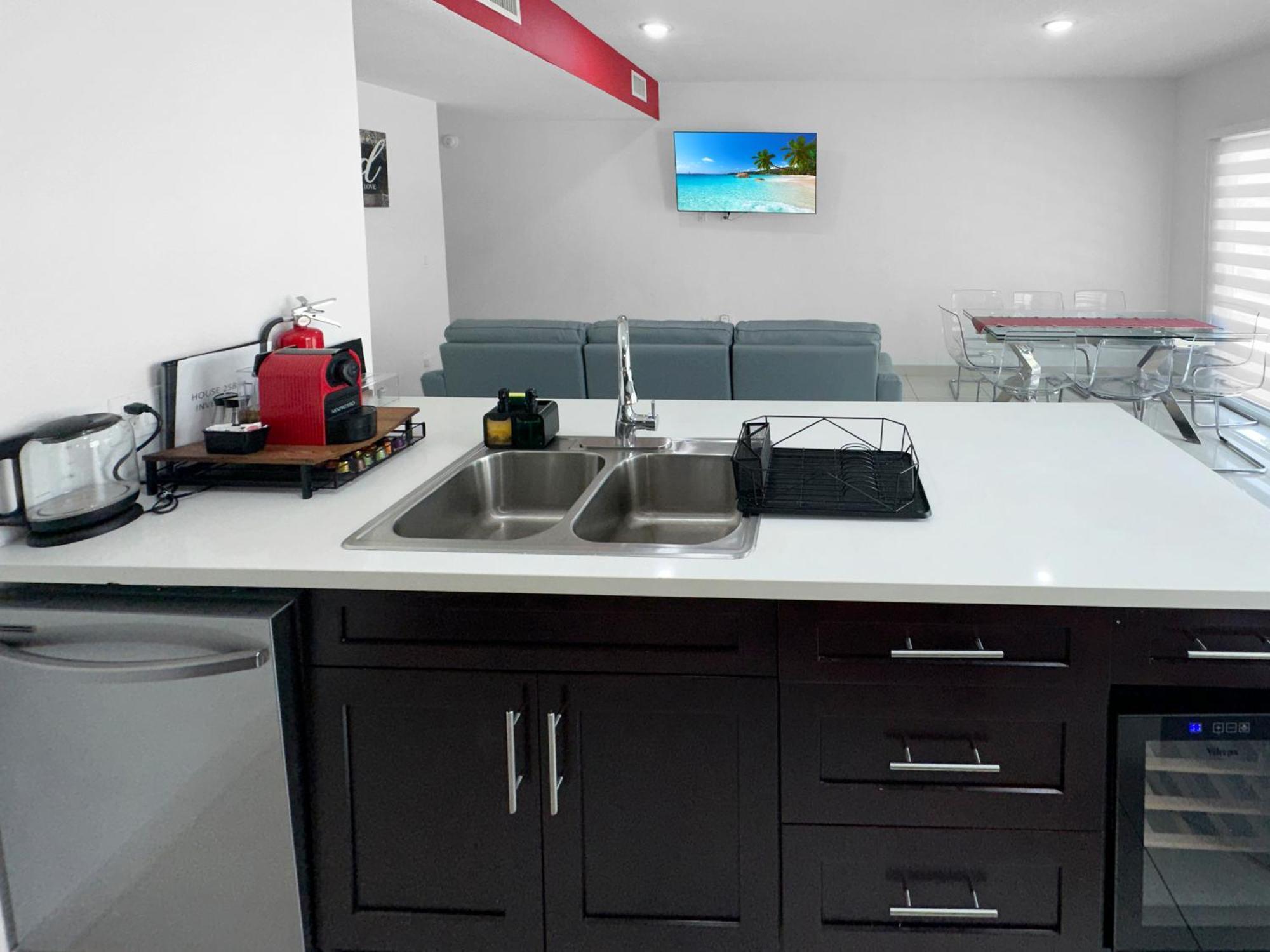 Vacay Spot Experience Luna Sky! 65" Tv Bar, Bbq, Shower Massage Jets, Music, Go To Fl Keys โฮมสเตด ภายนอก รูปภาพ