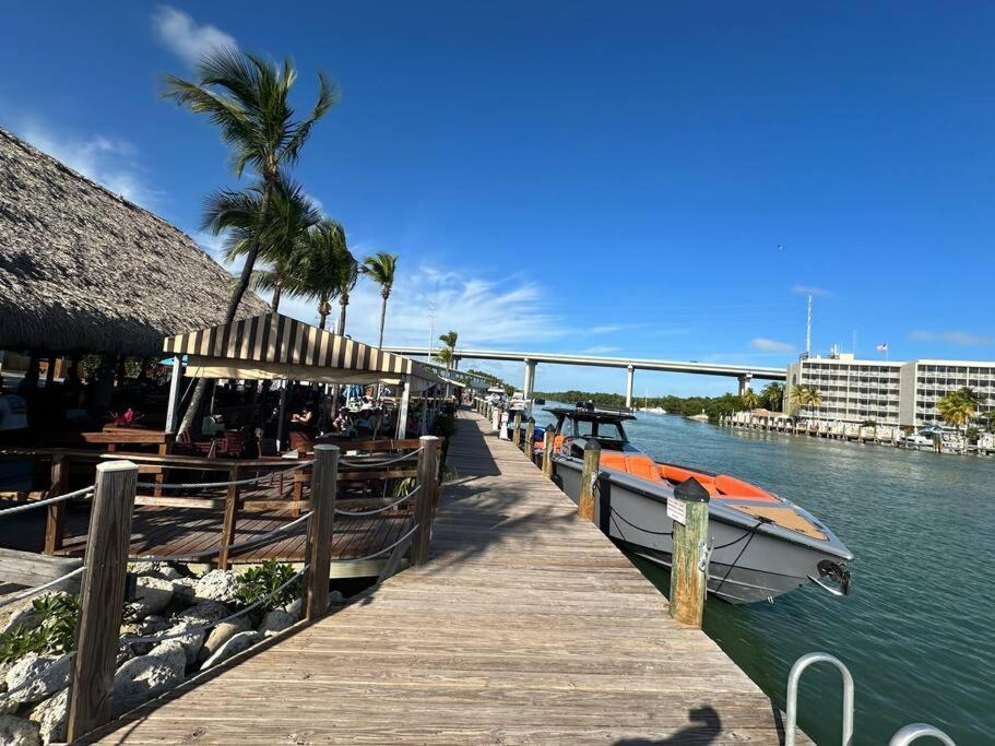 Vacay Spot Experience Luna Sky! 65" Tv Bar, Bbq, Shower Massage Jets, Music, Go To Fl Keys โฮมสเตด ภายนอก รูปภาพ