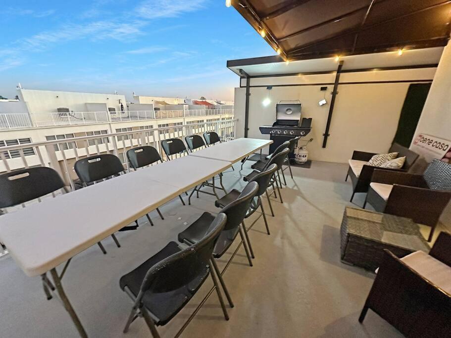 Vacay Spot Experience Luna Sky! 65" Tv Bar, Bbq, Shower Massage Jets, Music, Go To Fl Keys โฮมสเตด ภายนอก รูปภาพ